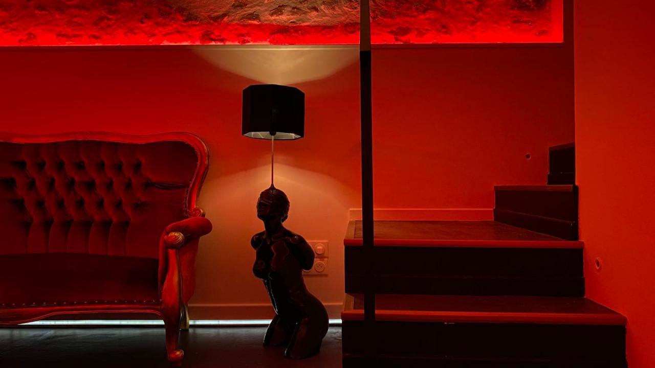 Nouveau - Luxure - Secret Suite - Jacuzzi Мелён Экстерьер фото